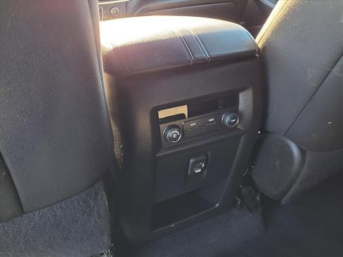 Used 2023 Chevrolet Traverse LT w/ Midnight/Sport Edition image 25