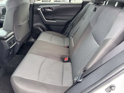 Used 2025 Toyota RAV4 XLE AWD/4WD image 45