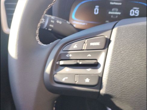 New 2026 Hyundai Venue SEL FWD image 23