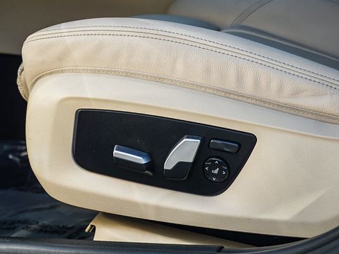 Certified 2023 BMW 530i w/ Premium Package image 21