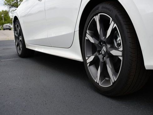 Used 2025 Honda Civic Sport Touring image 10