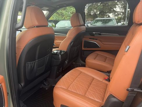 Used 2025 Kia Telluride SX Prestige X-Line AWD/4WD image 18