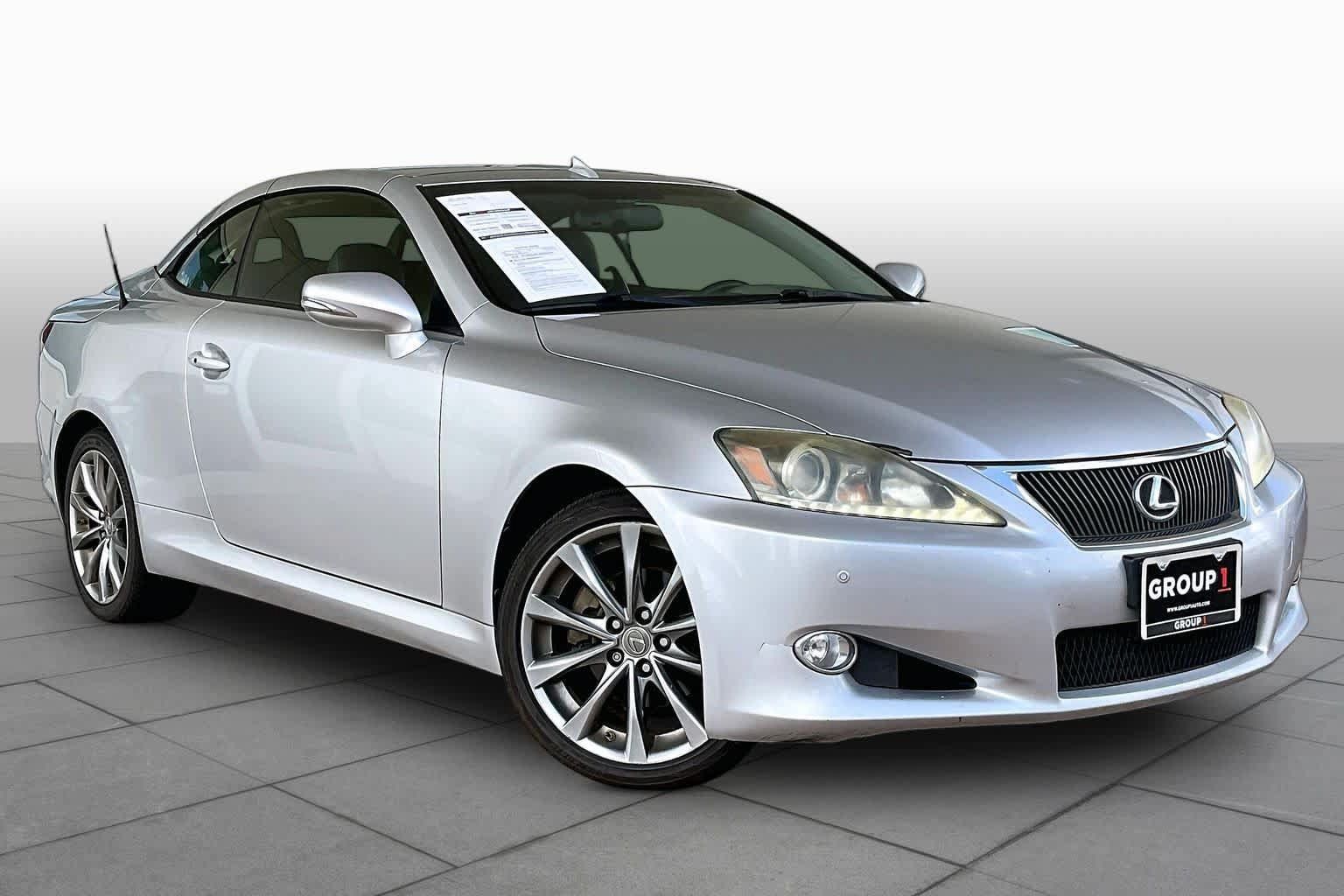 Used 2014 Lexus IS 250C w/ Luxury Package RWD image 3