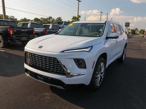 New 2026 Buick Enclave Avenir w/ Super Cruise Package image 3