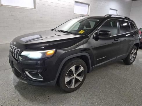 Used 2019 Jeep Cherokee Limited AWD/4WD image 2