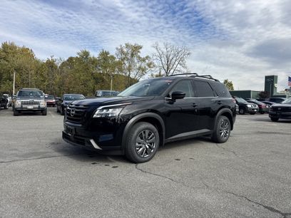 New 2025 Nissan Pathfinder SV