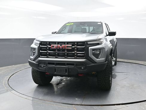 Used 2024 GMC Canyon AT4X w/ AT4X AEV Edition AWD/4WD image 8