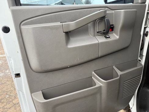 Used 2019 Chevrolet Express 2500 w/ Driver Convenience Package image 37
