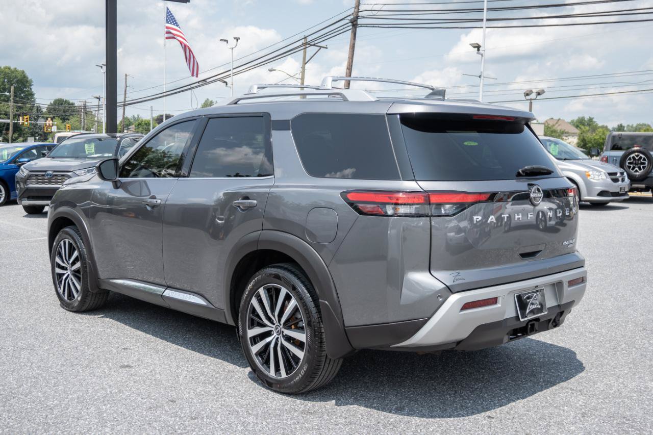 Used 2023 Nissan Pathfinder Platinum AWD/4WD image 9
