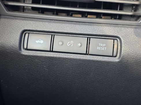 Used 2022 Nissan Altima 2.5 SR image 11