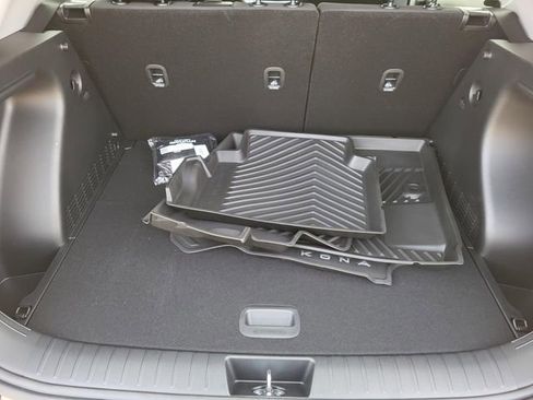 New 2026 Hyundai Kona SE image 7