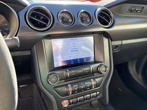 Used 2020 Ford Mustang Shelby GT500 w/ Technology Package image 19