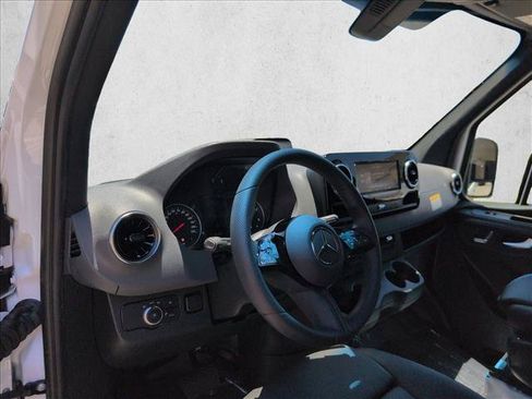 New 2026 Mercedes-Benz Sprinter 2500 image 3