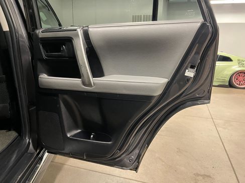 Used 2012 Toyota 4Runner SR5 w/ Convenience Pkg AWD/4WD image 36