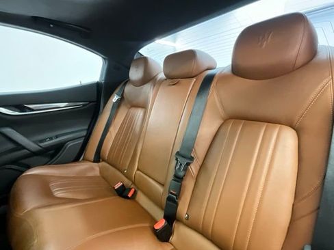 Used 2015 Maserati Ghibli RWD image 7