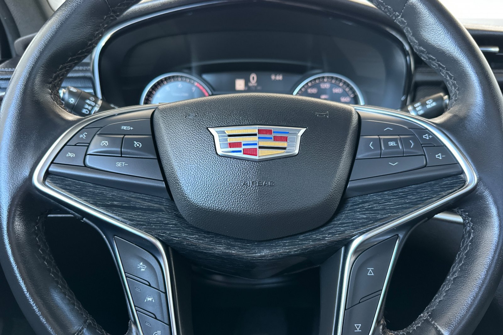 Certified 2023 Cadillac XT5 Premium Luxury FWD image 32