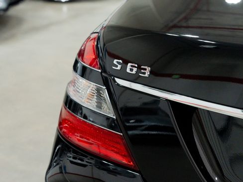 Used 2008 Mercedes-Benz S 63 AMG image 9