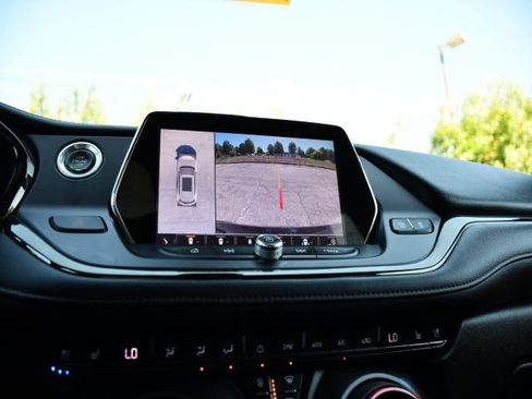Used 2019 Chevrolet Blazer RS AWD/4WD image 19