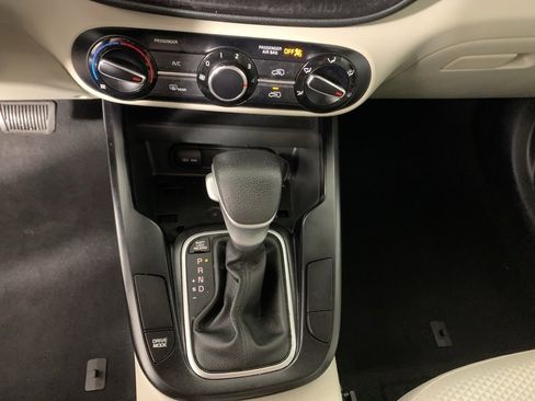 Used 2022 Kia Soul LX w/ Technology Package image 22