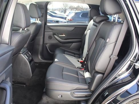 Certified 2025 MAZDA CX-90 3.3 Turbo w/ Select Package image 33