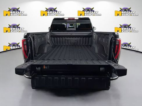 Used 2024 GMC Sierra 3500 AT4 w/ AT4 Premium Plus Package AWD/4WD image 27