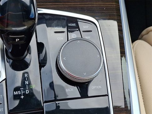 Used 2021 BMW X5 xDrive40i w/ Premium Package image 28