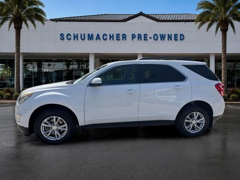 Used 2017 Chevrolet Equinox LT w/ Convenience Package FWD image 4