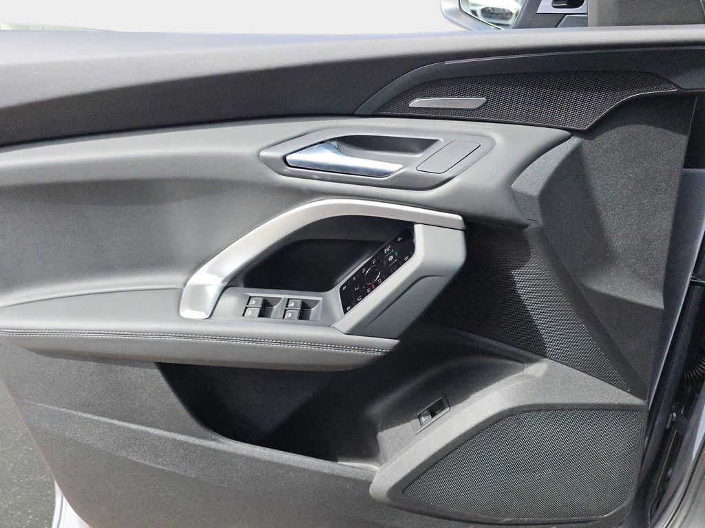 New 2026 Audi Q5 Premium Plus w/ Premium Plus AWD/4WD image 18