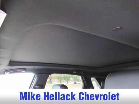 Used 2025 Cadillac XT5 Premium Luxury image 12