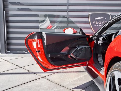 Used 2025 Ferrari 12Cilindri image 40