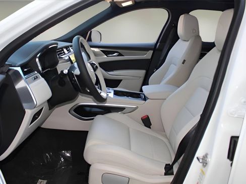 Used 2026 Jaguar F-PACE R-Dynamic S AWD/4WD image 11