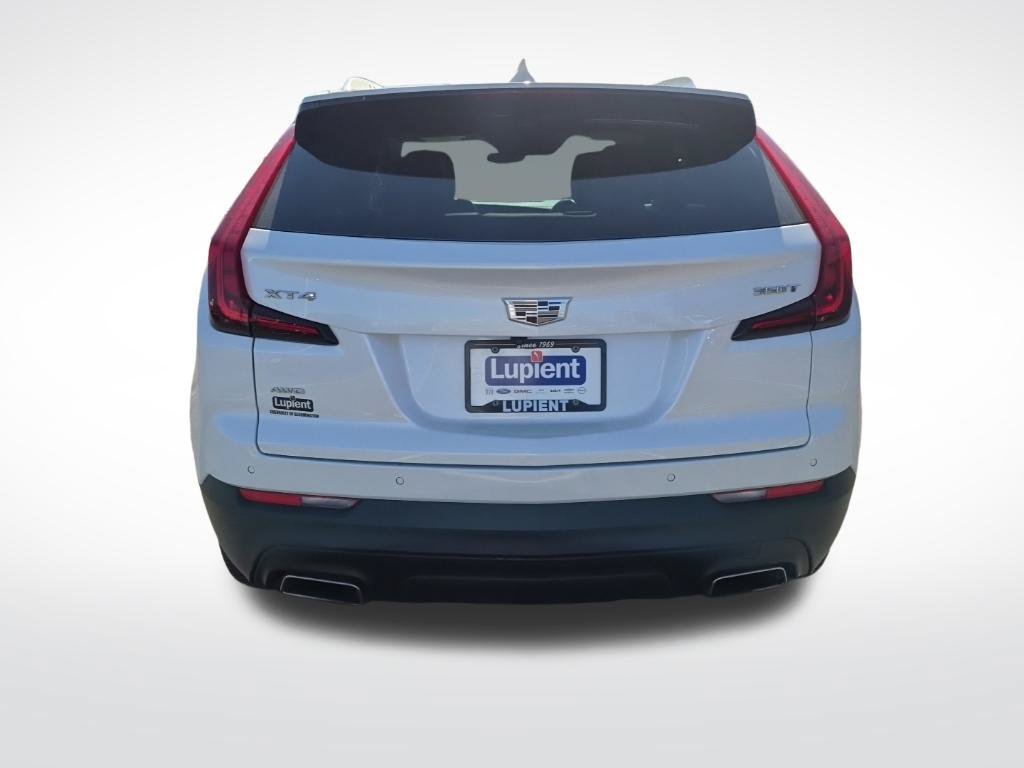 Used 2021 Cadillac XT4 Luxury w/ Cold Weather Package AWD/4WD image 5