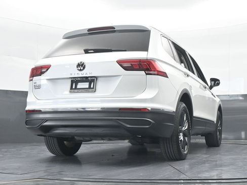 Used 2023 Volkswagen Tiguan SE image 59