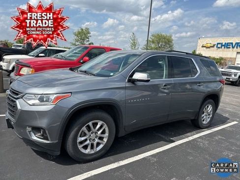 Used 2019 Chevrolet Traverse LT image 1