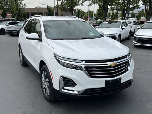 Used 2024 Chevrolet Equinox Premier AWD/4WD image 4