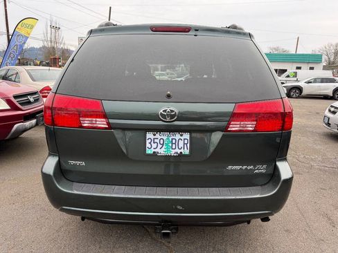Used 2004 Toyota Sienna XLE image 6