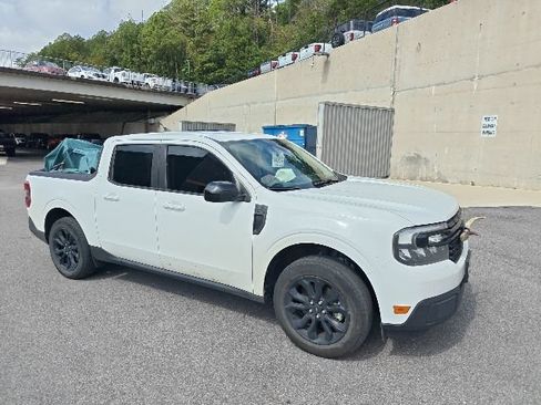 Used 2024 Ford Maverick Lariat w/ Black Appearance Package AWD/4WD image 1