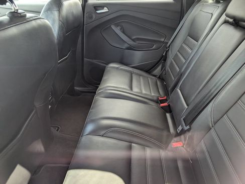 Used 2017 Ford Escape Titanium FWD image 7
