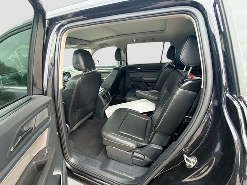 Used 2023 Volkswagen Atlas SEL AWD/4WD image 24