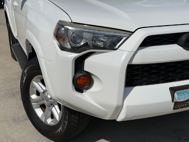Used 2016 Toyota 4Runner SR5 Premium RWD image 4