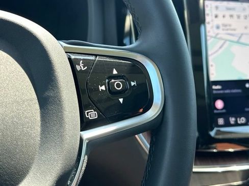 Certified 2023 Volvo XC60 T8 Plus w/ Climate Package AWD/4WD image 28