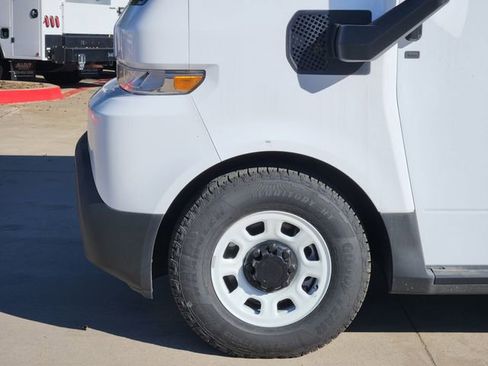 New 2025 Chevrolet Brightdrop 600 FWD image 16