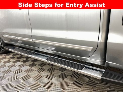 Used 2024 Chevrolet Silverado 1500 High Country w/ High Country Premium Package image 19