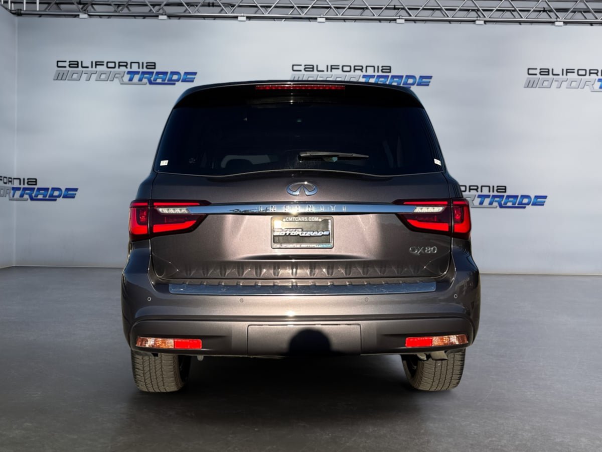 Used 2023 INFINITI QX80 Luxe w/ Cargo Package RWD image 6