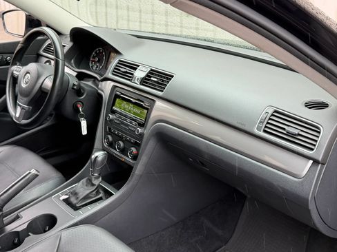 Used 2014 Volkswagen Passat 1.8T Wolfsburg Edition FWD image 15