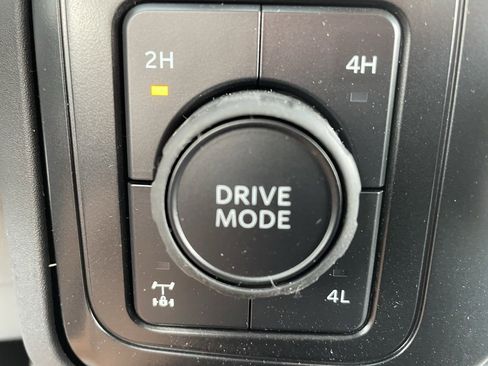 New 2026 Ford F350 XLT w/ 360-Degree Camera Package image 10