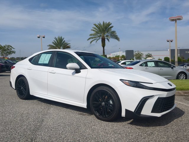 Certified 2026 Toyota Camry SE FWD image 1