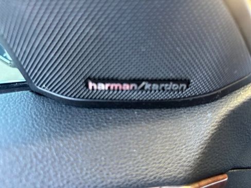 Used 2013 Mercedes-Benz E 350 Sedan image 20