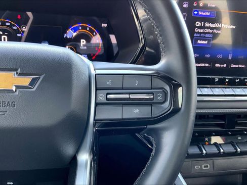 Used 2024 Chevrolet Colorado LT w/ LT Convenience Package image 24