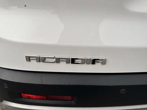 Used 2019 GMC Acadia SLT image 36